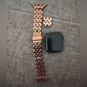 Apple Watch SE 40mm with Rose Gold Kate Spade watch band